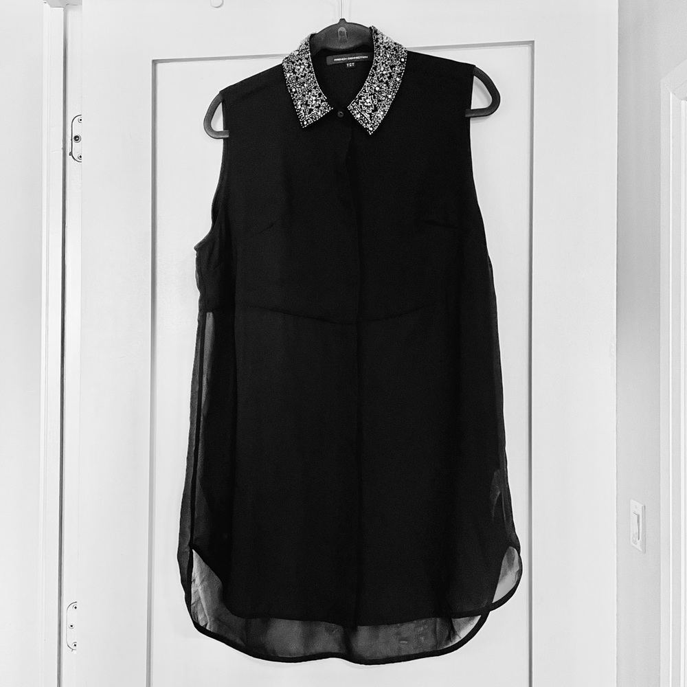 NWOT French Connection Black Sleeveless Top with Silver Collar